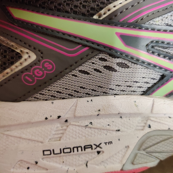 Gray and Pink ASIC size 10 - Picture 6 of 7